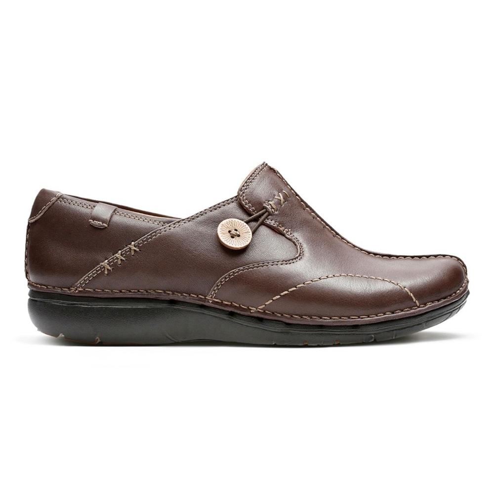 Clarks Unstructured Leather Slip-on Shoes Un.Loop Brown Button